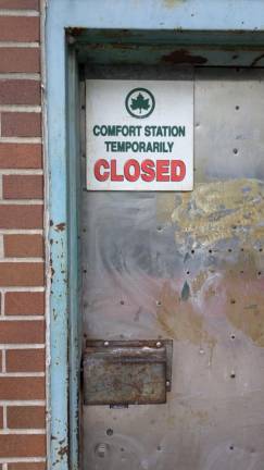 Closed for junkie season. Restrooms at the Red Hook Ballfields remain “temporarily” closed, first because drug addicts were OD’ing inside, and then because someone stole the facility’s plumbing pipes. Meanwhile, discarded needles and empty crack vials litter the nearby courts, ballfields, playgrounds. Red Hook summer / fall, 2024.