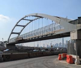 Delancey Street Bridge looking southeast towards Brooklyn.