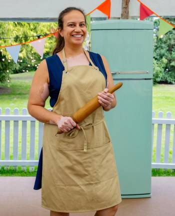 <b>Jennifer Reyes on </b><i><b>The Great American Baking Show </b></i><b>says she sees similarities between the exactitude required in baking and in her dental studies. Her practice is on the UES.</b>