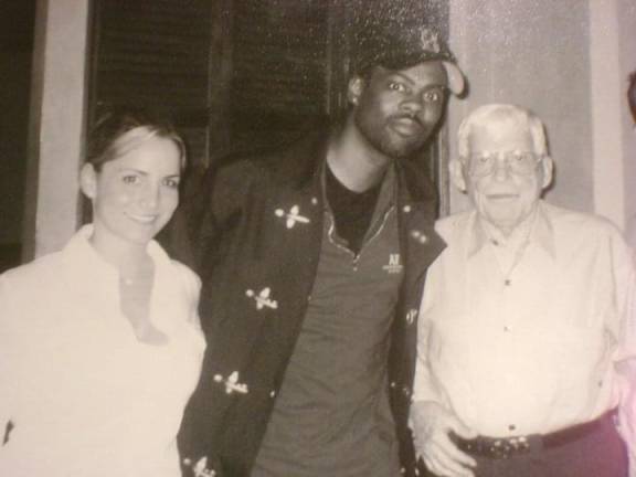 The restaurant has always been a family affair. Her Natalia Zaldivar, daughter of the Cuban immigrants who founded Victor’s poses with comedian Chris Rock, and her father, Victor Del Corral.