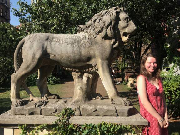 17-year-old Elsa loves the garden and says that it has helped her deal with her lifelong diabetes condition.