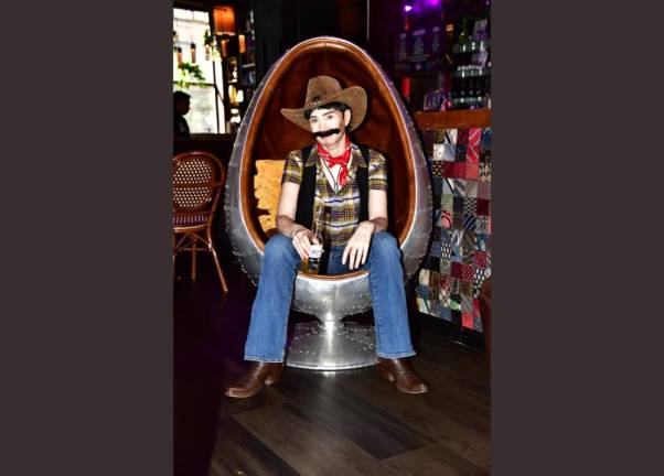 <b>Howdy, pardner. They have everything for young men to enjoy. Beer me!</b>