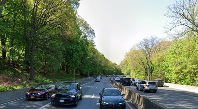 The stretch of the Henry Hudson Parkway where two men were killed by a wrong-way driver on August 24. One of them, 38 year-old Kirk Walker, was set to be married the next day.